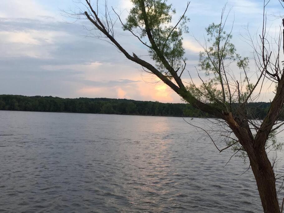 Finn'S Hideaway -Modern Family River Home Keokuk Εξωτερικό φωτογραφία