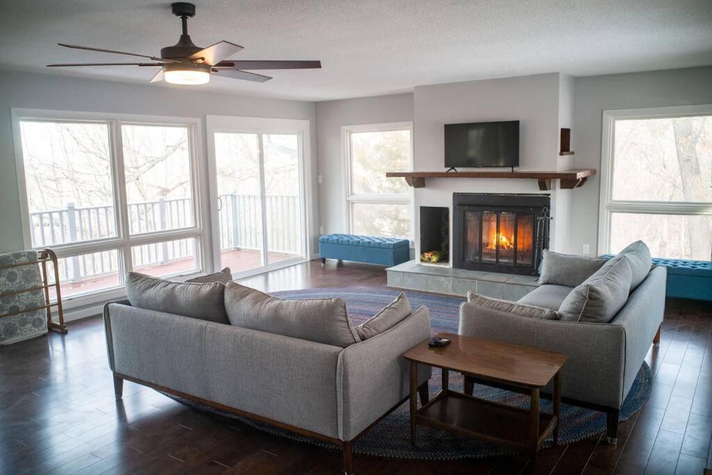 Finn'S Hideaway -Modern Family River Home Keokuk Εξωτερικό φωτογραφία