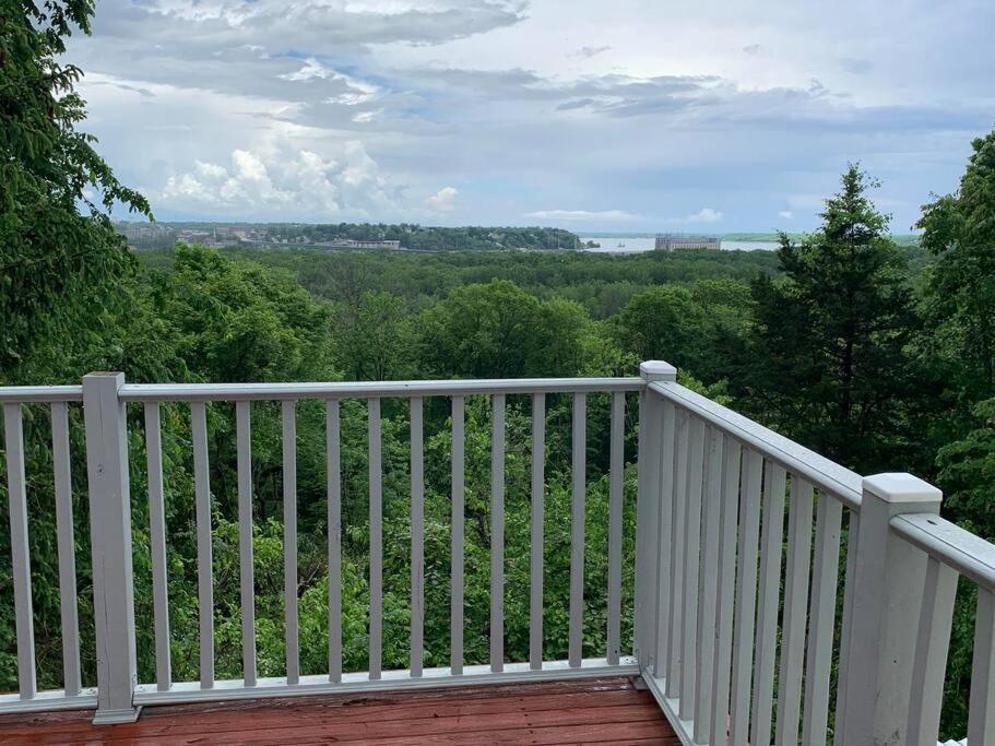 Finn'S Hideaway -Modern Family River Home Keokuk Εξωτερικό φωτογραφία